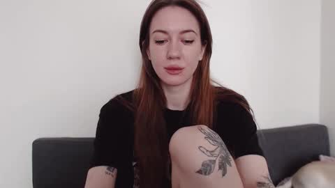 Demi. not your babybabebb and other shit online show from 19, 9, 2025