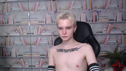 demianenglen online show from 5, 3, 2025