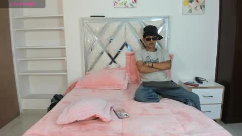 Snapshot of demiansalvatore chatting on 22, 9, 2025 Demian and Salvatore online show from 22, 9, 2025