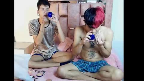 Snapshot of demiansalvatore chatting on 11, 11, 2025 Demian and Salvatore online show from 11, 11, 2025