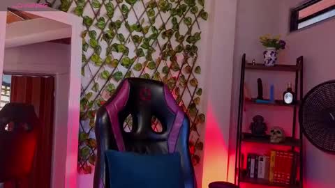 Snapshot of demimoore222 chatting on 7, 3, 2025 DEMI online show from 7, 3, 2025