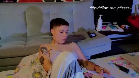 Snapshot of demimoore222 chatting on 18, 10, 2025 DEMI online show from 18, 10, 2025