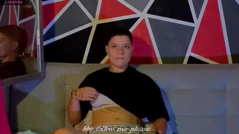 Snapshot of demimoore222 chatting on 21, 10, 2025 DEMI online show from 21, 10, 2025