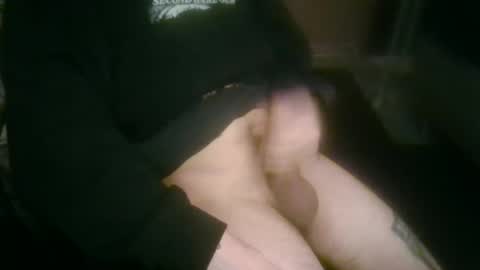 Snapshot of demondickxxx chatting on 6, 1, 2026 demondickxxx online show from 6, 1, 2026