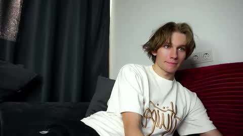 Snapshot of demoninangel chatting on 24, 2, 2025 Dave19  online show from 24, 2, 2025