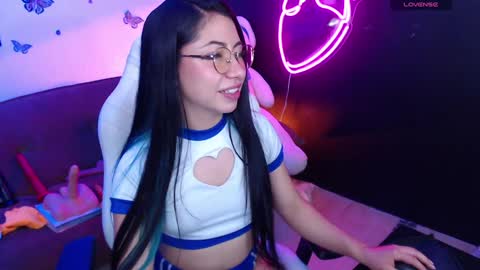 Snapshot of demyanderson_ chatting on 12, 12, 2024 Demy online show from 12, 12, 2024