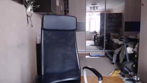 Den online show from 12, 12, 2024