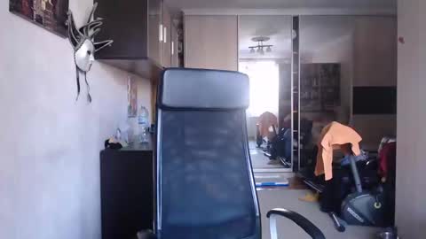 Den online show from 25, 2, 2025