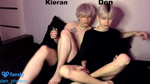 Snapshot of den_phoenix_ chatting on 27, 9, 2025 Den Shorty online show from 27, 9, 2025