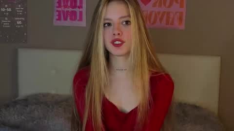 Snapshot of denaebeste chatting on 18, 12, 2025 Emma online show from 18, 12, 2025