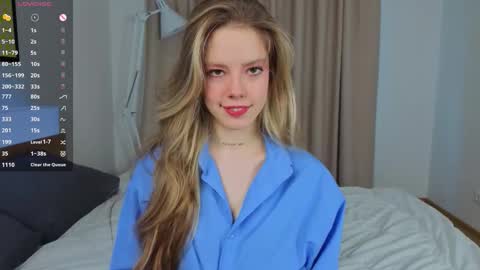 Snapshot of denaebeste chatting on 8, 3, 2026 Emma online show from 8, 3, 2026