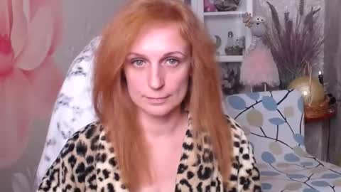 Snapshot of denhiey_here chatting on 14, 10, 2025 denhiey online show from 14, 10, 2025