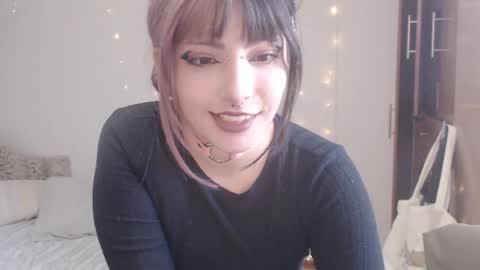Snapshot of deni_bloom chatting on 25, 6, 2026 Denisse schedule Monday to Friday 1300-1900 mexican time Saturday-maybe it could be a surprise IDEPENDENT MODEL online show from 25, 6, 2026