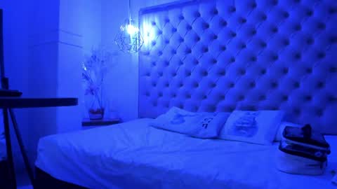 denisse_logan online show from 4, 7, 2026
