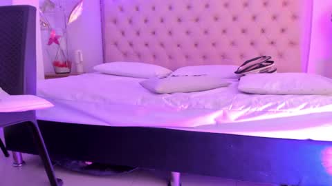 denisse_logan online show from 3, 8, 2026