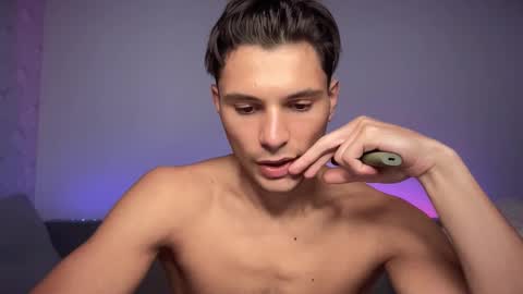 Den online show from 19, 9, 2025