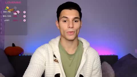 Den online show from 7, 10, 2025