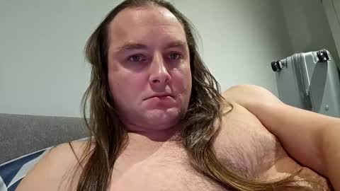 Snapshot of dennis210586 chatting on 28, 2, 2025 dennis210586 online show from 28, 2, 2025