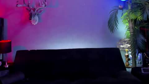 dennis_cox_ online show from 19, 5, 2026
