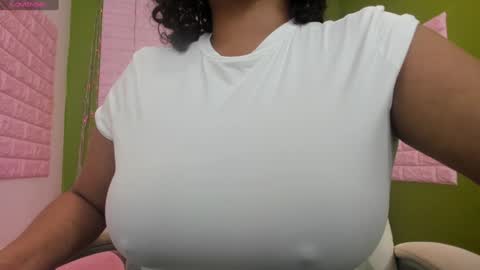 Snapshot of dephne_ chatting on 4, 2, 2025 Dephne online show from 4, 2, 2025