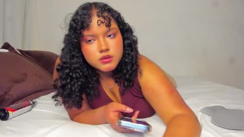 Snapshot of dephne_ chatting on 9, 10, 2025 Dephne online show from 9, 10, 2025