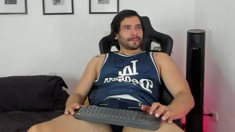 Snapshot of dereck_vega chatting on 23, 7, 2026 Dereck Vega online show from 23, 7, 2026