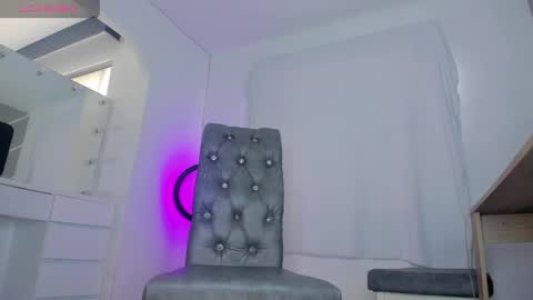 dereckhardd online show from 28, 4, 2026