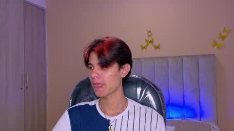 derek_sinn online show from 7, 7, 2026