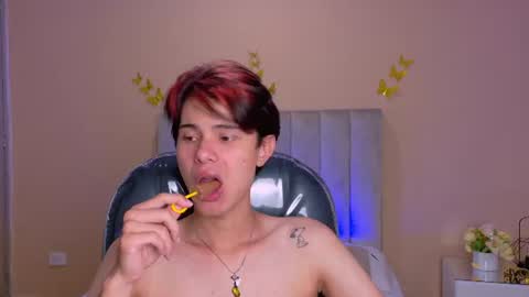 derek_sinn online show from 7, 7, 2026