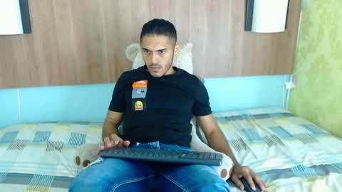 D E R E K online show from 5, 12, 2025