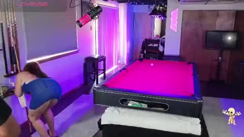 Derrick 52 and Brittany 50 online show from 28, 6, 2026