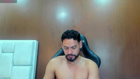 Snapshot of derrybigger_cm chatting on 3, 10, 2025 DerryBigger CM online show from 3, 10, 2025