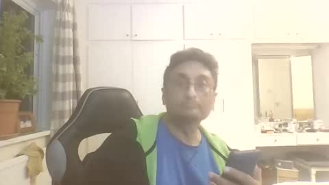 Snapshot of desiboi9 chatting on 11, 10, 2025 desiboi9 online show from 11, 10, 2025