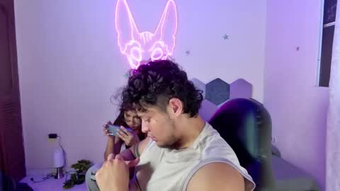 TORI AND MR. BEAR online show from 4, 2, 2025