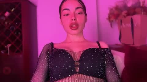 Snapshot of desireepetite chatting on 18, 4, 2026 Petitee Desiree online show from 18, 4, 2026