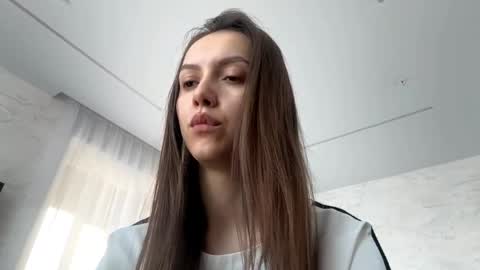 Ksenia online show from 9, 4, 2026