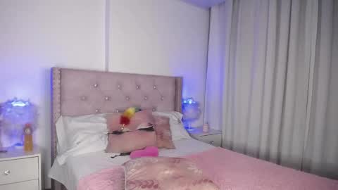 Snapshot of destinysweet21 chatting on 28, 12, 2024 destinysweet21 online show from 28, 12, 2024