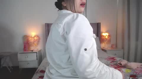 Snapshot of destinysweet21 chatting on 8, 3, 2025 destinysweet21 online show from 8, 3, 2025