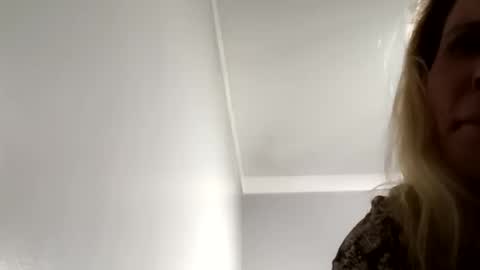 desturbingdetale699 online show from 28, 9, 2025