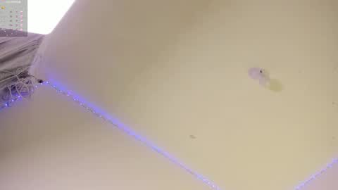 desty_y online show from 1, 10, 2025