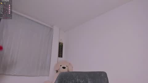 desty_y online show from 3, 7, 2026