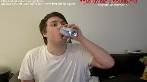 Snapshot of devantheplug chatting on 15, 12, 2024 Devan online show from 15, 12, 2024