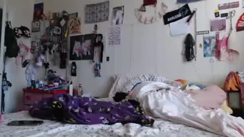 Snapshot of devilg1rl chatting on 1, 12, 2024 poutyangel online show from 1, 12, 2024