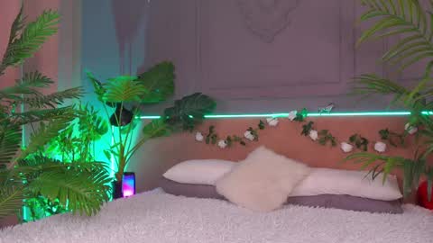 Snapshot of devilinee chatting on 12, 3, 2025 devilinee online show from 12, 3, 2025