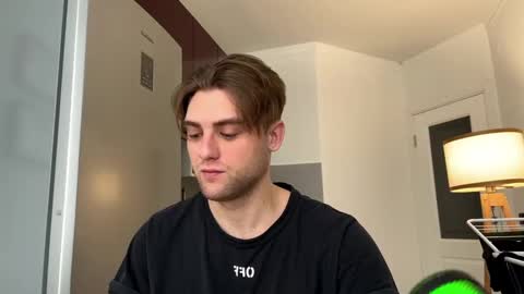 Snapshot of devilnut1 chatting on 13, 2, 2025 devilnut1 online show from 13, 2, 2025