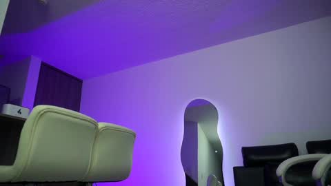 Snapshot of devin_hunter chatting on 24, 1, 2025 Devin Hunter online show from 24, 1, 2025