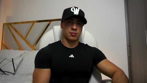 Snapshot of devin_hunter chatting on 4, 2, 2025 Devin Hunter online show from 4, 2, 2025