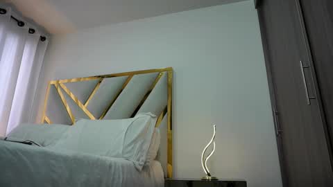 Snapshot of devin_hunter chatting on 5, 2, 2025 Devin Hunter online show from 5, 2, 2025