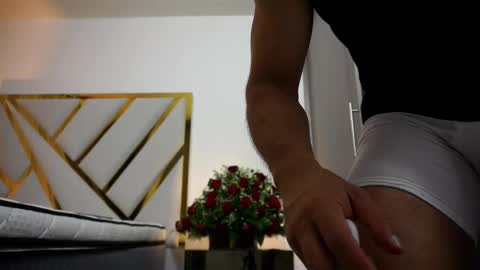 Snapshot of devin_hunter chatting on 18, 2, 2025 Devin Hunter online show from 18, 2, 2025