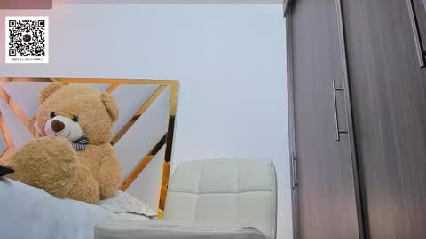 Snapshot of devin_hunter chatting on 2, 11, 2025 Devin Hunter online show from 2, 11, 2025